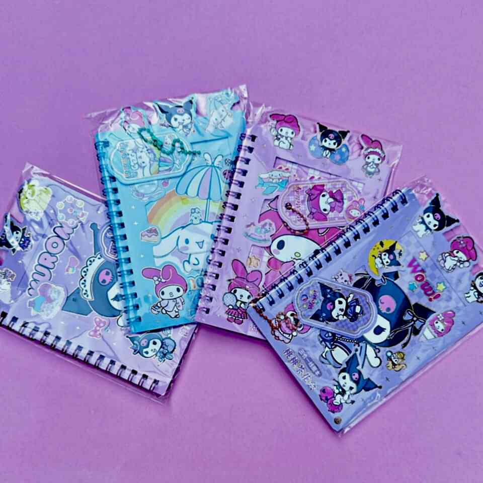 Sanrio Sticker Kitabı Anahtarlıklı